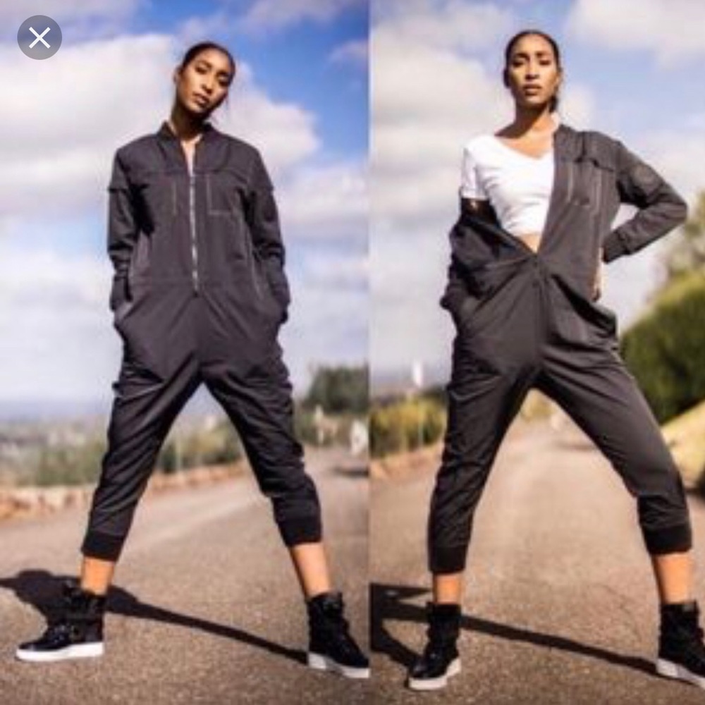Nike Air Women’s jumpsuit